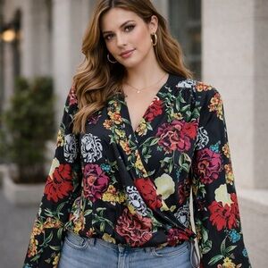 Guess multi-color flower rooms of bloom wrap bell sleeve blouse XS.